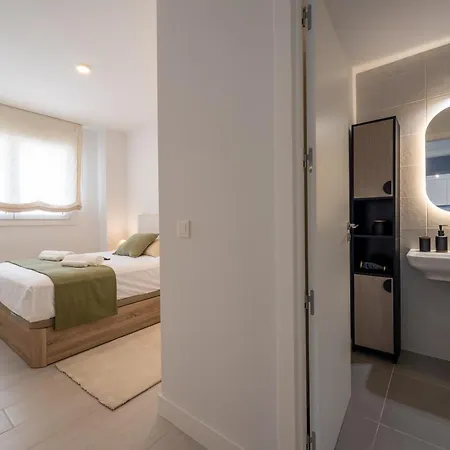 アパート Calm Retreat エステポナ