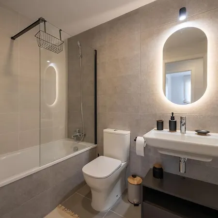 アパート Calm Retreat エステポナ